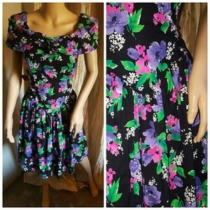 1980s fun dress